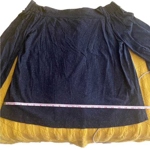 Super soft comfy off the shoulder blouse. - Picture 3 of 11